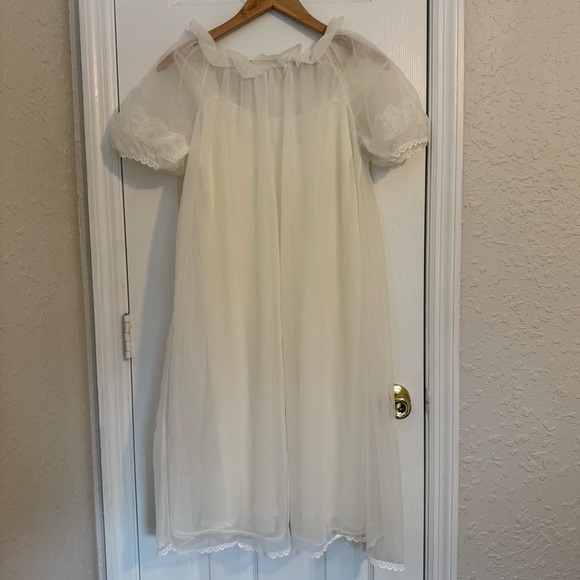 VINTAGE RADCLIFFE White Peignoir Nightgown 50s Chiffon Laced Two Piece Set - Picture 13 of 16
